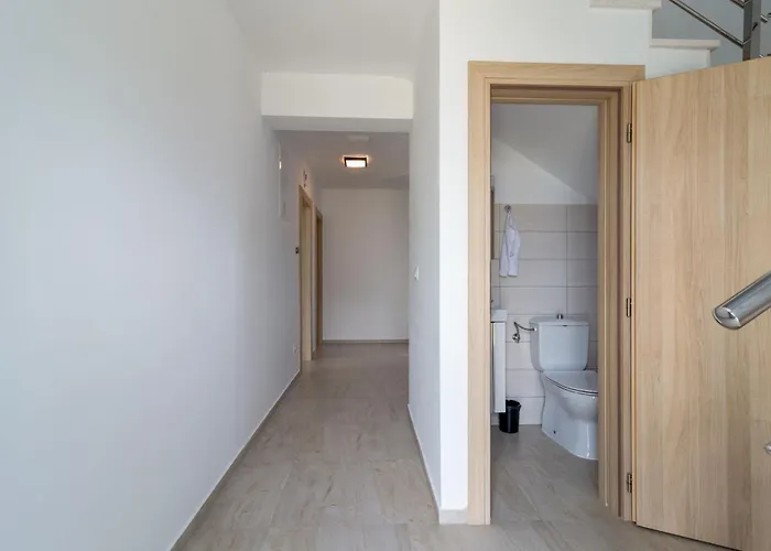 Hébergement de vacances Ria With Heated Pool By Interhome