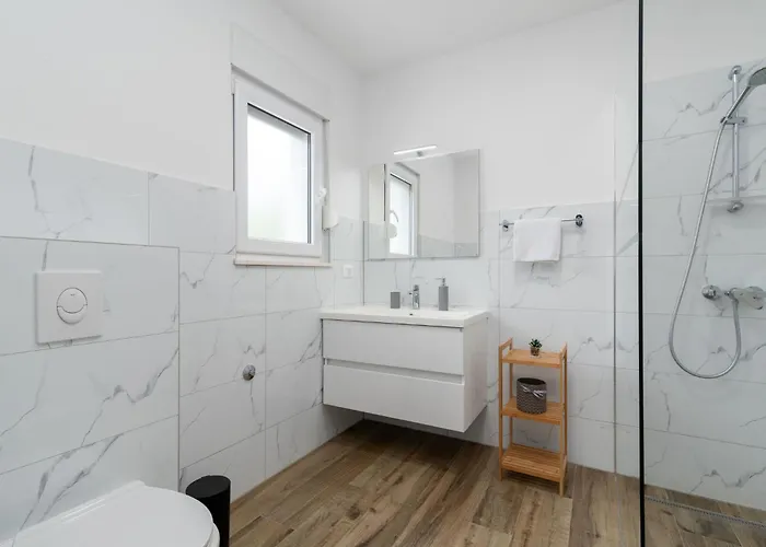 Hébergement de vacances Ria With Heated Pool By Interhome