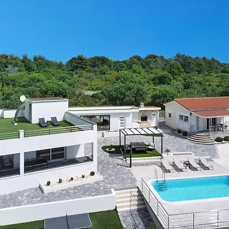 Ria With Heated Pool By Interhome Tatil Evi *