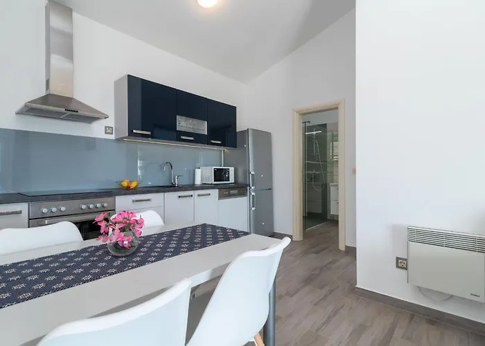 Ria With Heated Pool By Interhome Vikendica Trogir