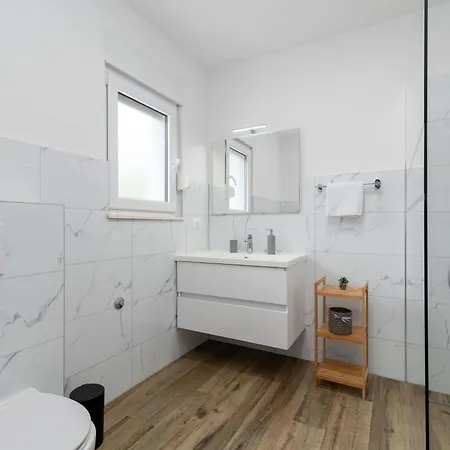 Сasa de vacaciones Ria With Heated Pool By Interhome
